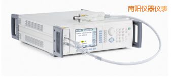 ���(y��ng)Low Phase Noise Reference Source