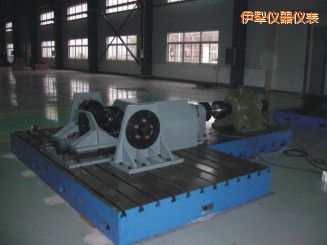 伊犁微機(jī)控制驅(qū)動(dòng)橋總成扭轉(zhuǎn)試驗(yàn)機(jī)